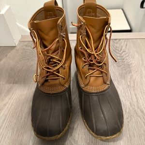 L.L. Bean Men’s Bean Boots, 8” size 8.5